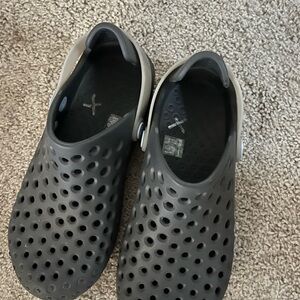 Columbia Gray Slip-On Shoes